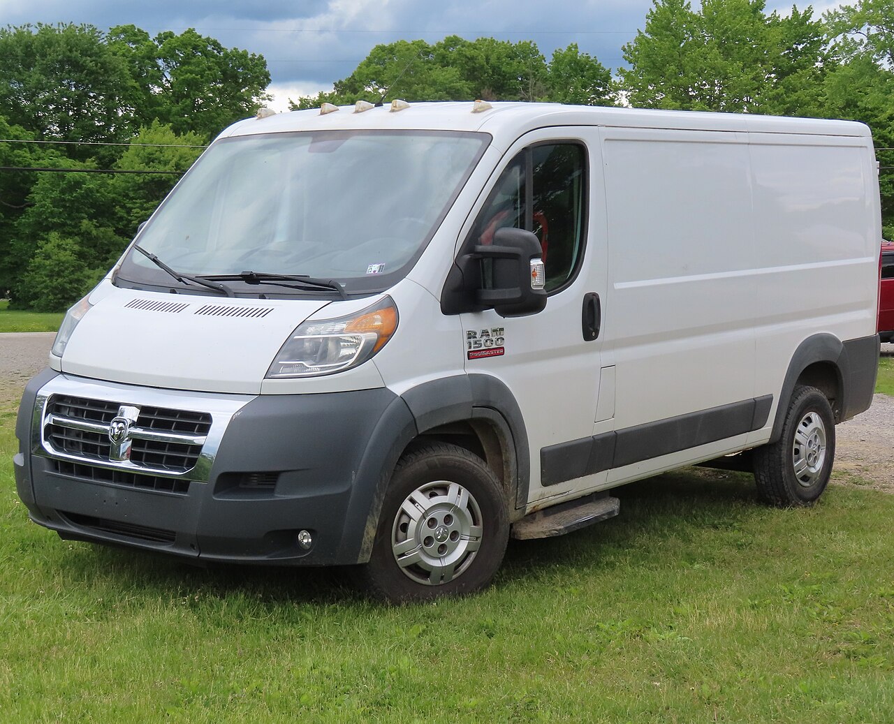 white Ram ProMaster 1500 with a part-whole vision field
